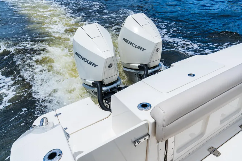 Longitude Yacht Photos Pics 