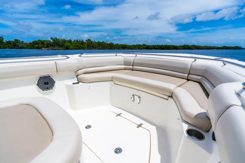 Longitude Yacht Photos Pics 