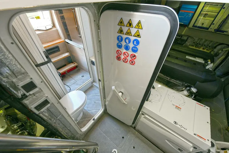  Yacht Photos Pics 2022 Absolute Navetta 58 - Image 78