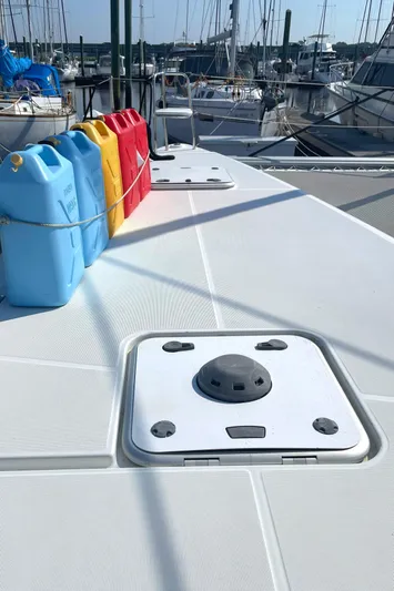 Stray Cats Yacht Photos Pics 