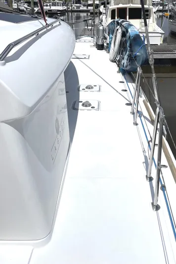 Stray Cats Yacht Photos Pics 