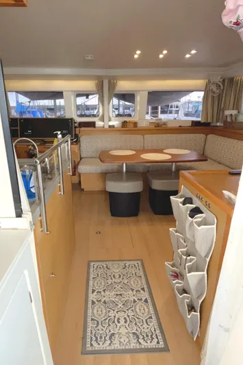 Stray Cats Yacht Photos Pics 