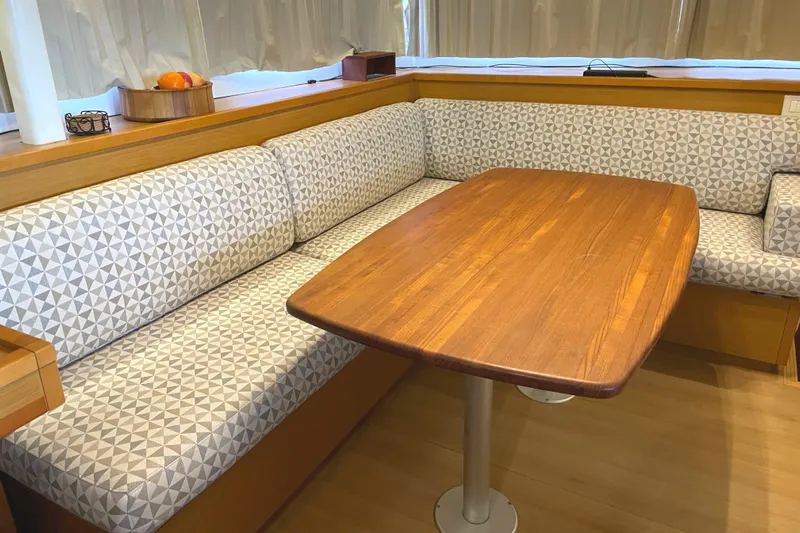 Stray Cats Yacht Photos Pics 