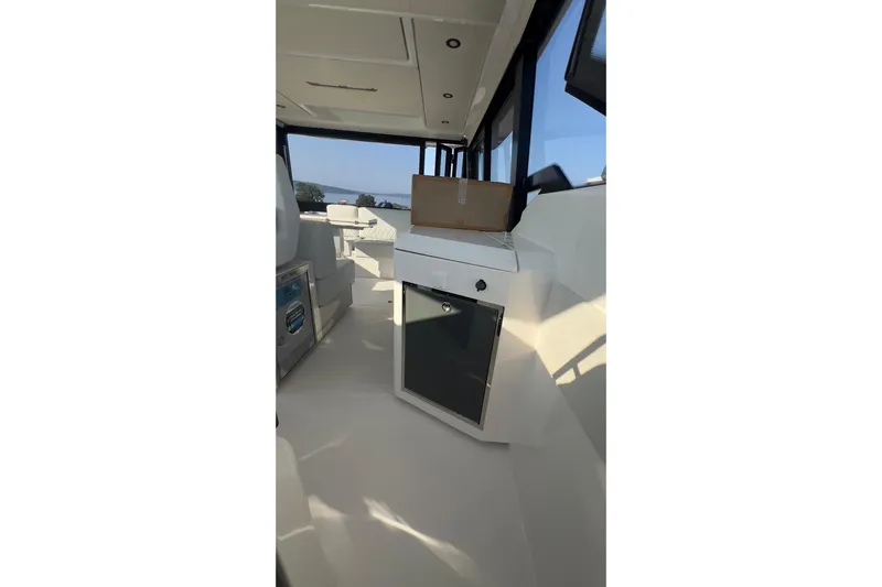  Yacht Photos Pics Interior of 2025 Saxdor 400 GTC boat, featuring sleek design and modern amenities.