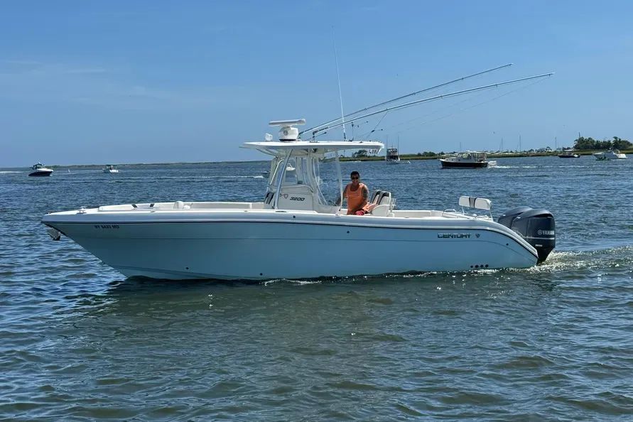 Century 3200 Center Console