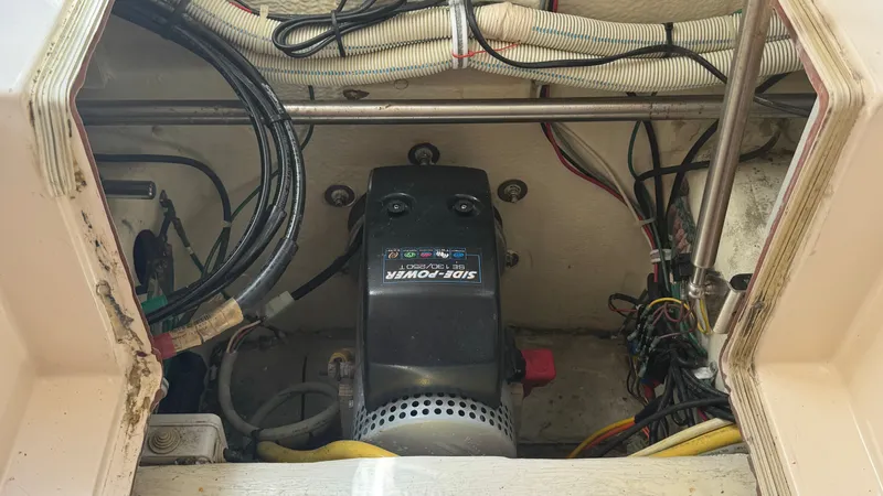 Salty Side Eye Yacht Photos Pics Engine Room