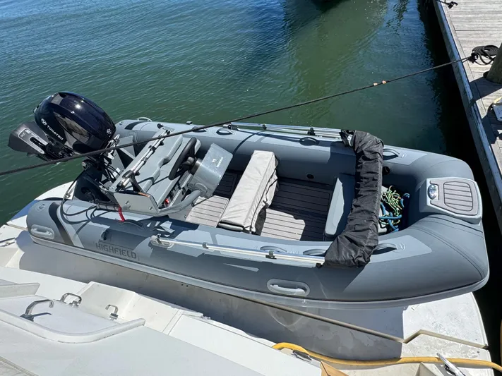 Salty Side Eye Yacht Photos Pics Tender