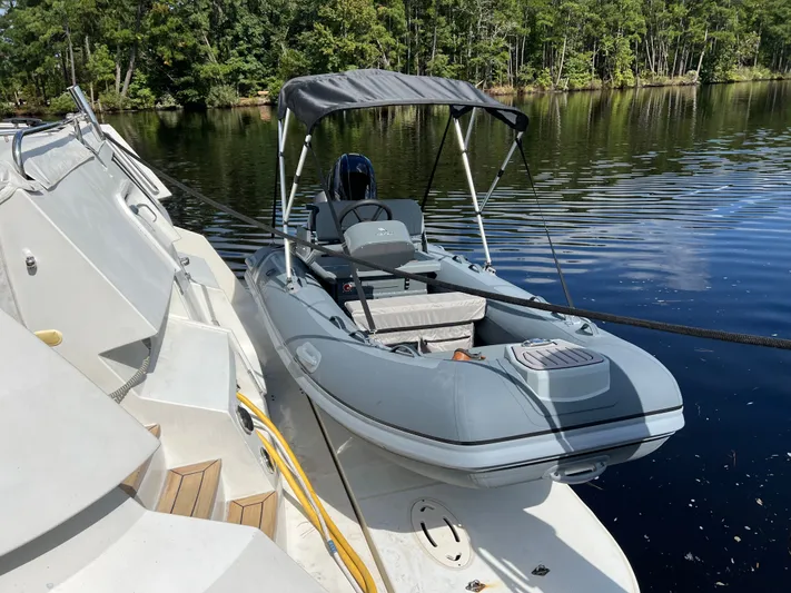 Salty Side Eye Yacht Photos Pics Tender