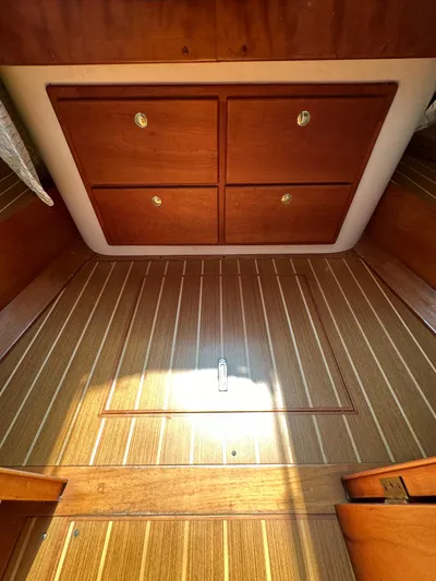 Alliance Yacht Photos Pics 