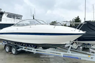 2004 Bayliner 212 Capri Cuddy