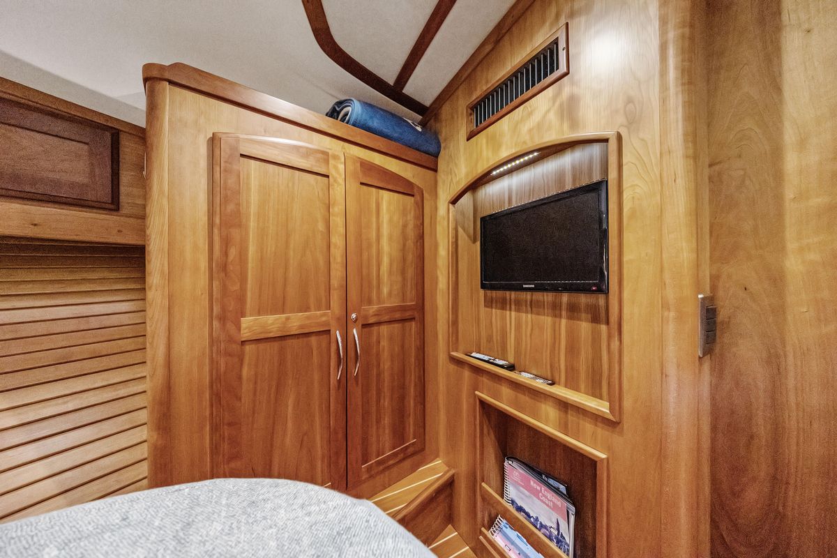 2012 Sabre 48 