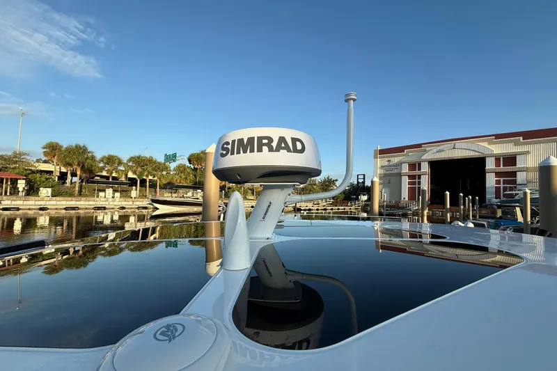  Yacht Photos Pics Navan S30 boat with Simrad radar, docked near a marina, 2026 model.