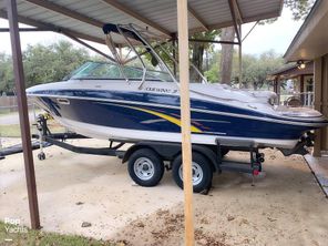 2007 Four Winns 240 Horizon