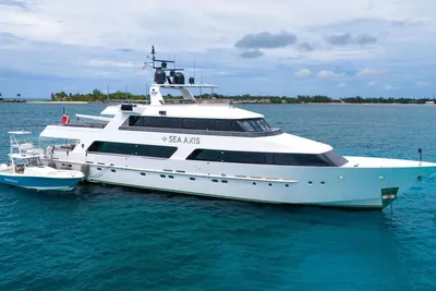 1986 Heesen Trideck