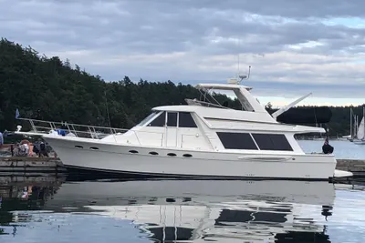 Meridian 490 Pilothouse
