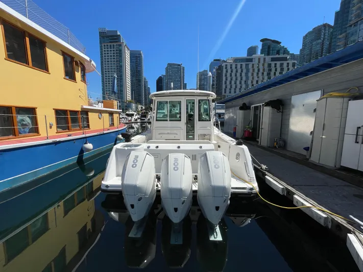 Rutherford III Yacht Photos Pics 