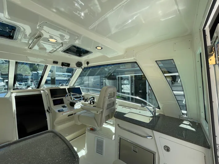 Rutherford III Yacht Photos Pics 