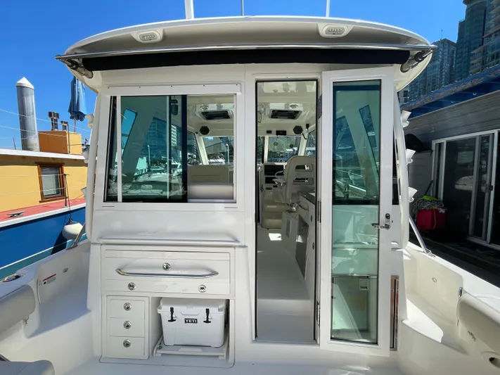 Rutherford III Yacht Photos Pics 