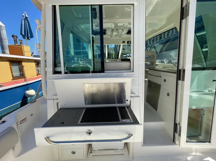 Rutherford III Yacht Photos Pics 