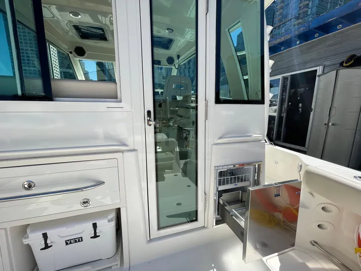 Rutherford III Yacht Photos Pics 