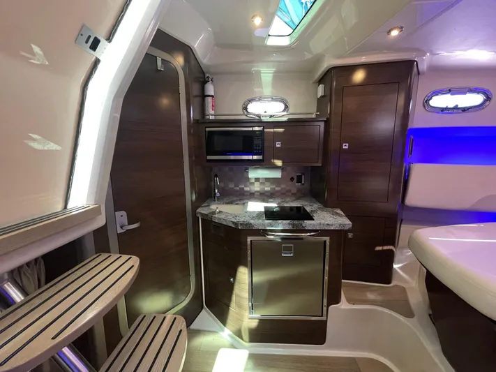 Rutherford III Yacht Photos Pics 