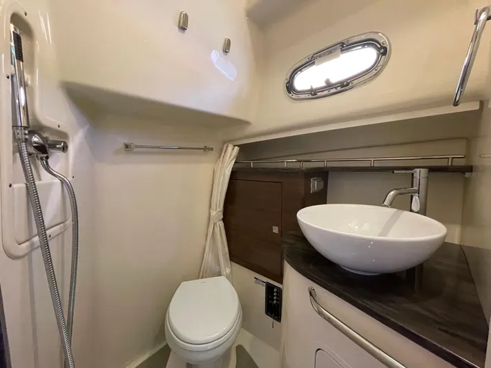 Rutherford III Yacht Photos Pics 