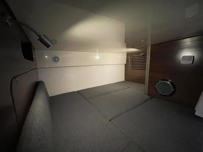 Rutherford III Yacht Photos Pics 