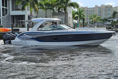 Formula 350 Crossover Bowrider