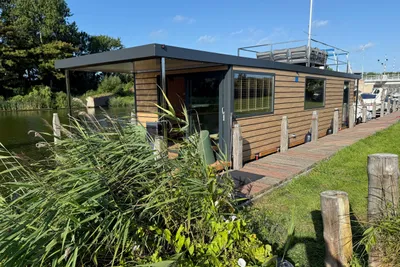 2025 Houseboat L10- lengte 13.60 meter
