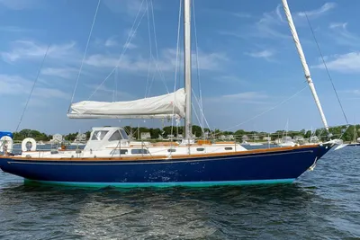Hinckley Sou'wester 42 Sloop