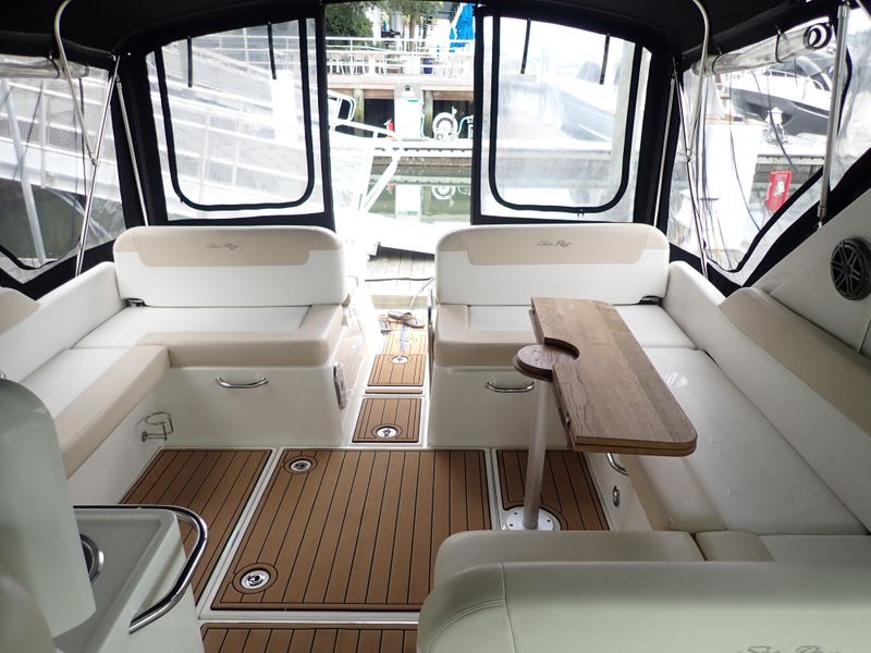 2013 Sea Ray 370 Venture