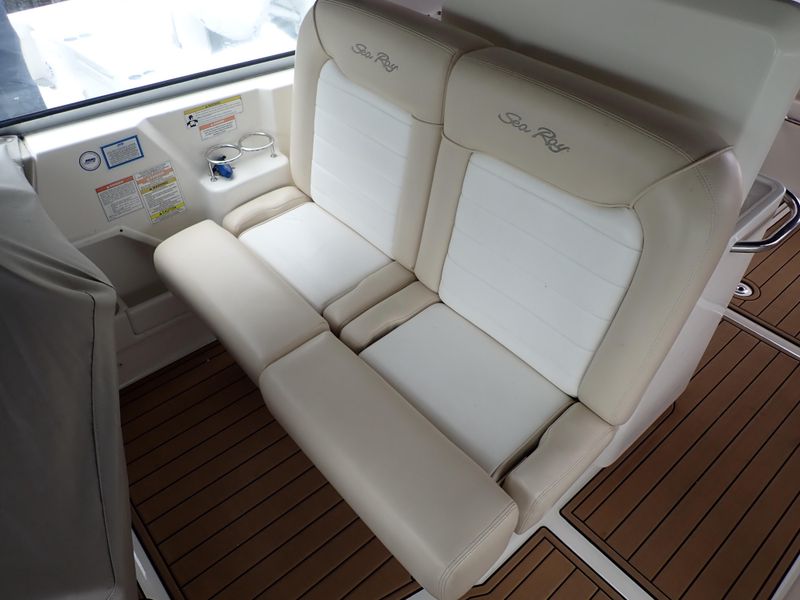 2013 Sea Ray 370 Venture