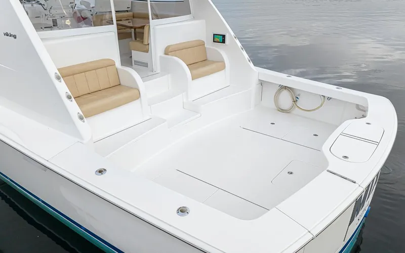 Mixer Yacht Photos Pics 2015 Viking 52 yacht with spacious deck and seating area.