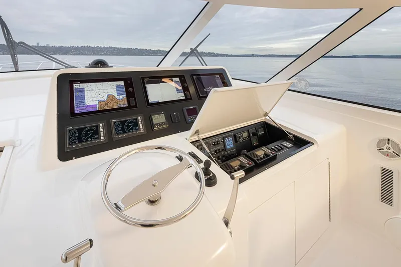 Mixer Yacht Photos Pics 2015 Viking 52 yacht helm station with advanced navigation systems.