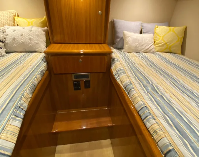 La Rosita Yacht Photos Pics 