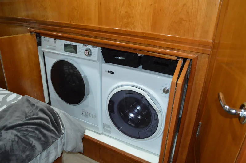 Viva La Vida Yacht Photos Pics 