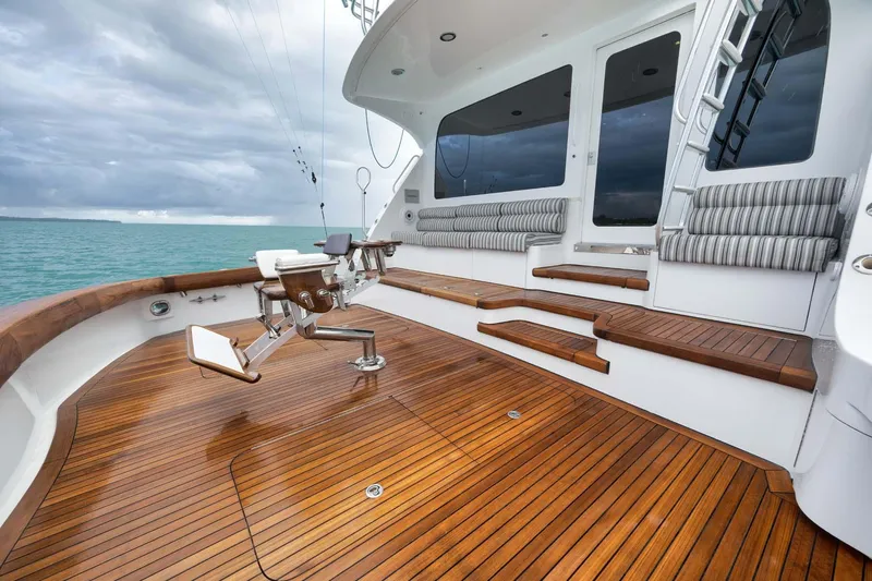 Reel Trader Yacht Photos Pics 