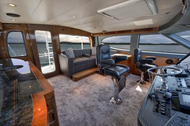 Reel Trader Yacht Photos Pics 