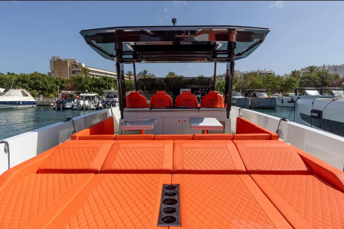 2024 De Antonio Yachts 42 