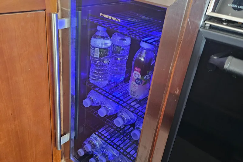 Viva La Vida Yacht Photos Pics 