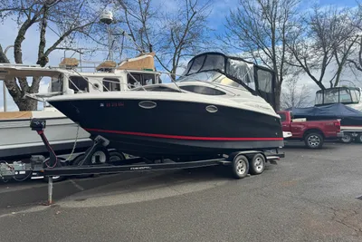 Regal 2565 Express Cruiser