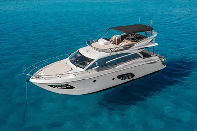 2017 Absolute 52 FLY