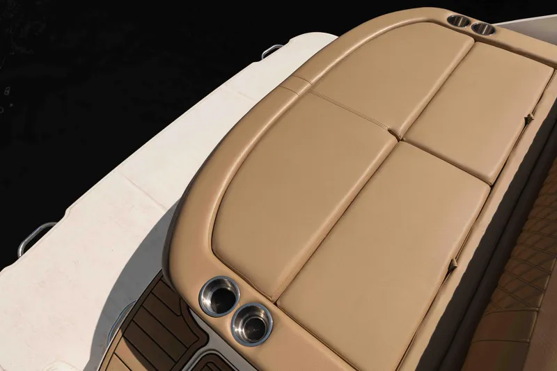  Yacht Photos Pics 2019 Sea Ray SLX 280 boat with tan leather seating and cup holders.