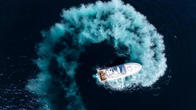 Chill&rsquo;n Yacht Photos Pics 