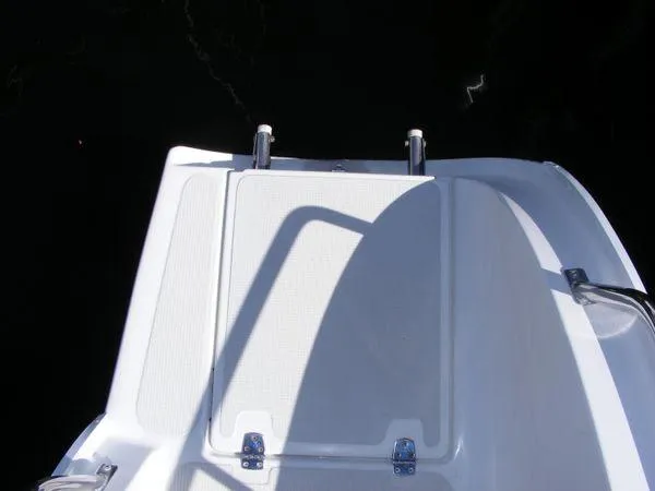 Makani Yacht Photos Pics Seawind 1000 XL 2008 boat stern with swim platform.