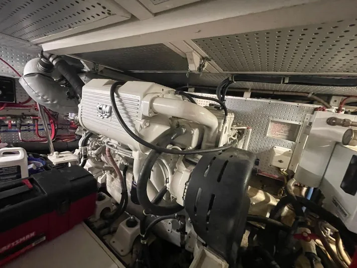 The Lucky Dreamers Yacht Photos Pics 