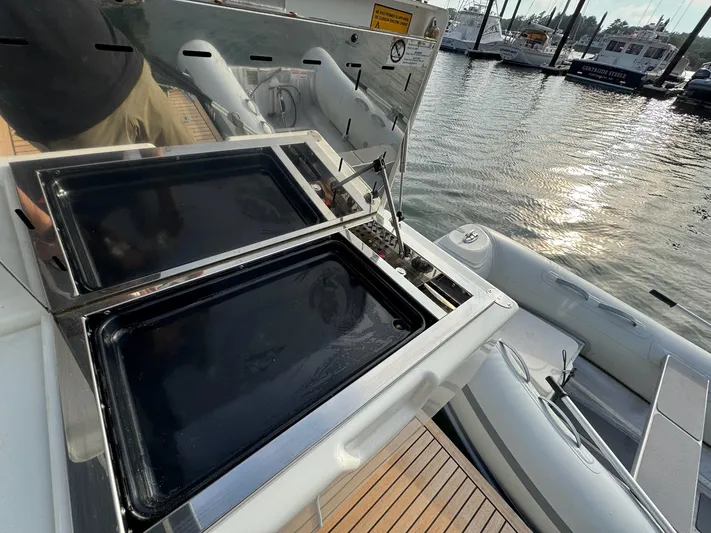 Archimedes Yacht Photos Pics Cockpit Grill 2