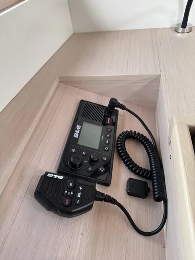 Archimedes Yacht Photos Pics B&G VHF and AIS