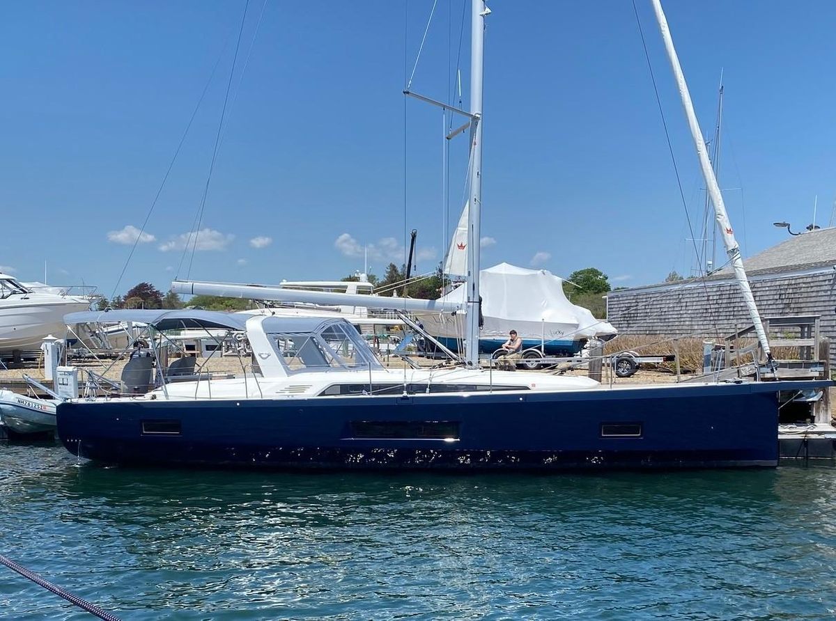 2022 Beneteau 46 