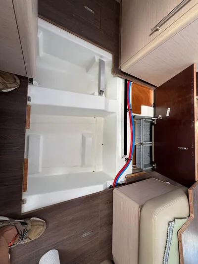 Archimedes Yacht Photos Pics Super Clean Bilges